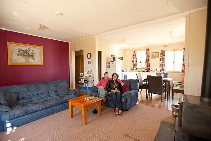 Room 10 of 18