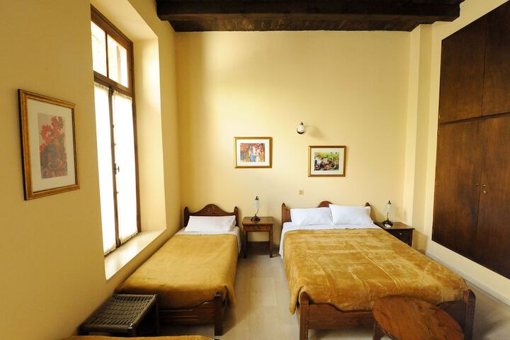 Room 40 of 130