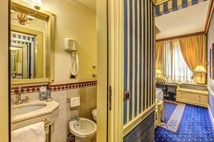Room 15 of 63