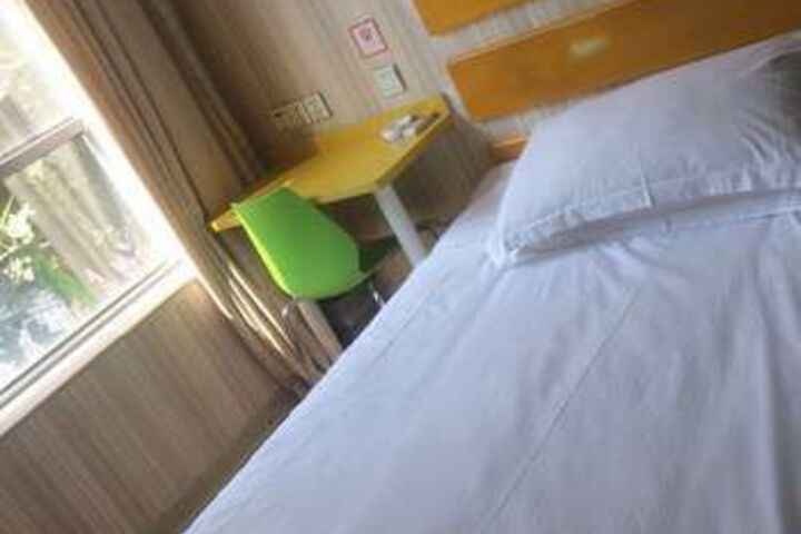 Room 34 of 38