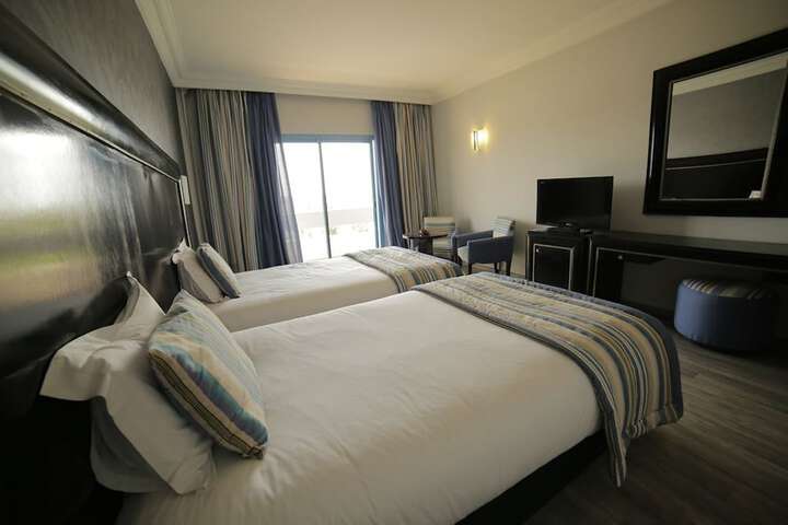 Room 6 of 22