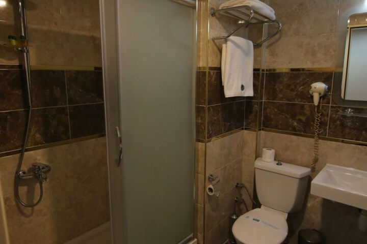 Clean Restrooms