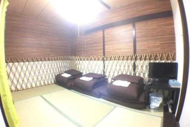 Room 25 of 115