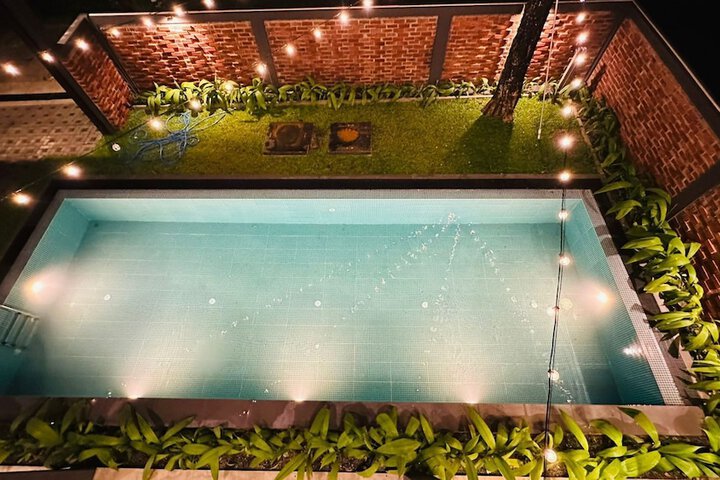 Pool 7 of 15