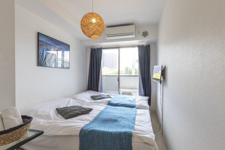 Room 8 of 23