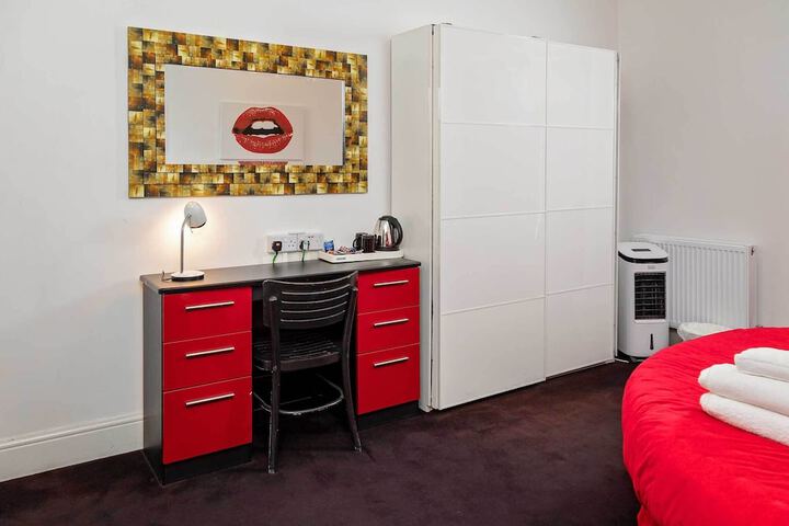 Room 22 of 74