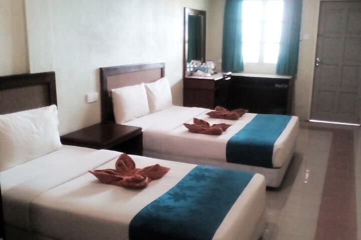 Room 7 of 42