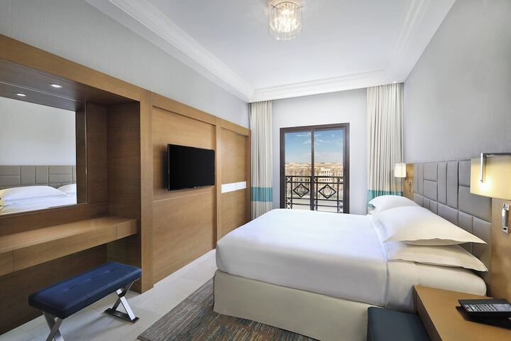 Room 14 of 36