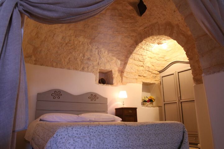 Room 6 of 54