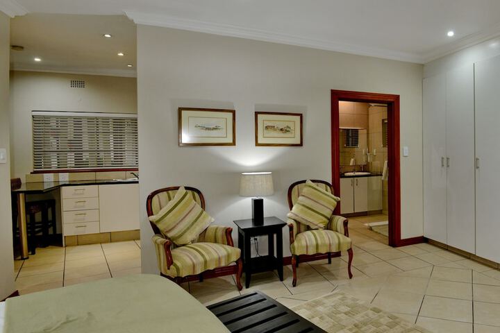 Room 12 of 128