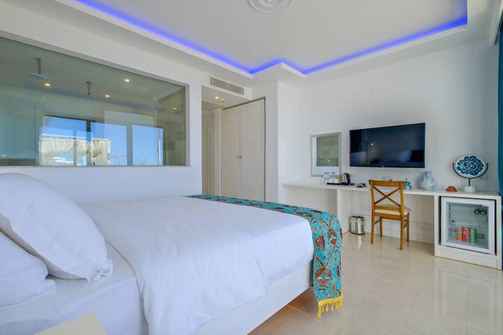 Room 20 of 112