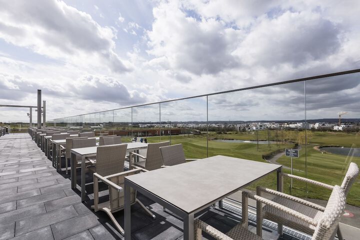 Terrace/Patio 31 of 32