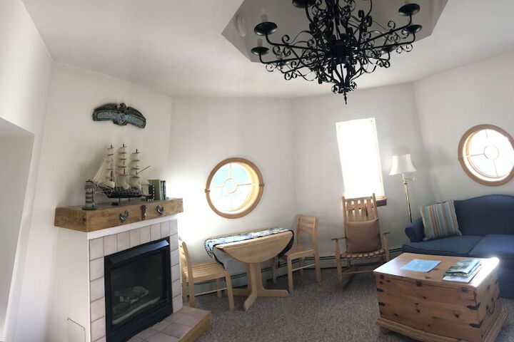 Room 81 of 146