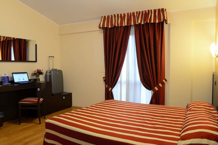 Room 38 of 68