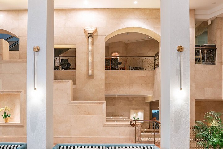 Guest Lobby