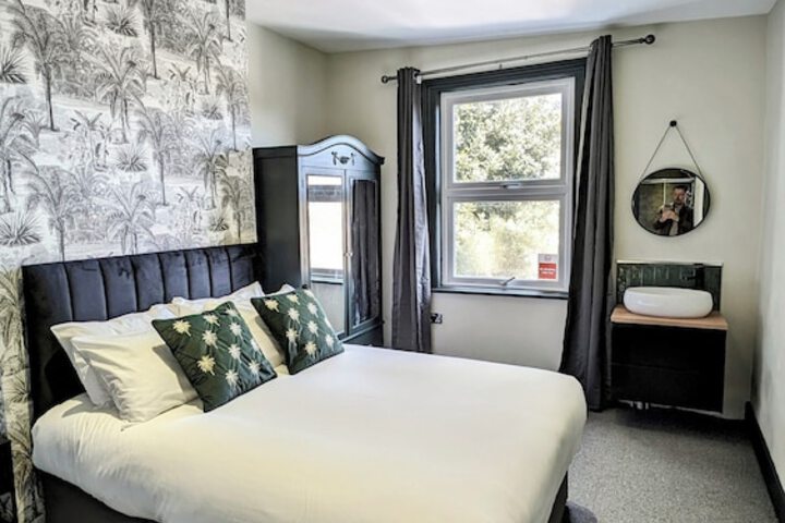 Room 74 of 125