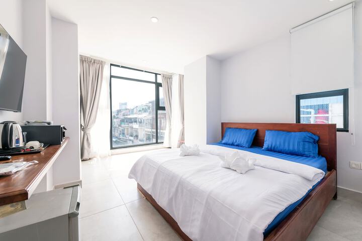 Room 47 of 148
