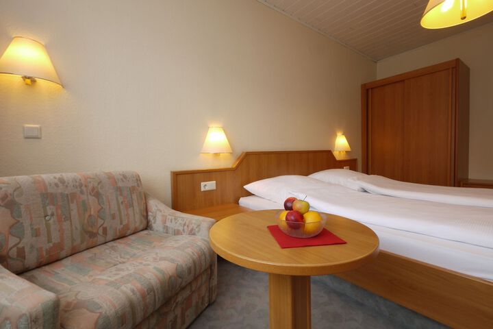 Room 5 of 37