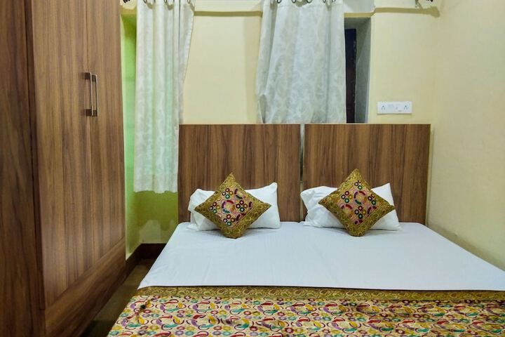 Room 30 of 117