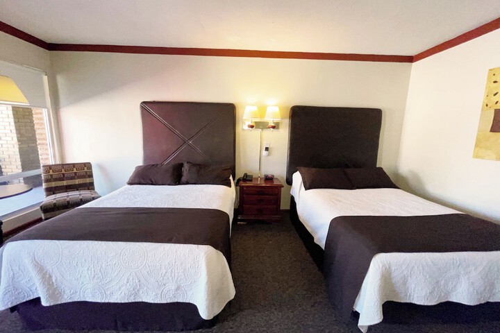 Room 2 of 16
