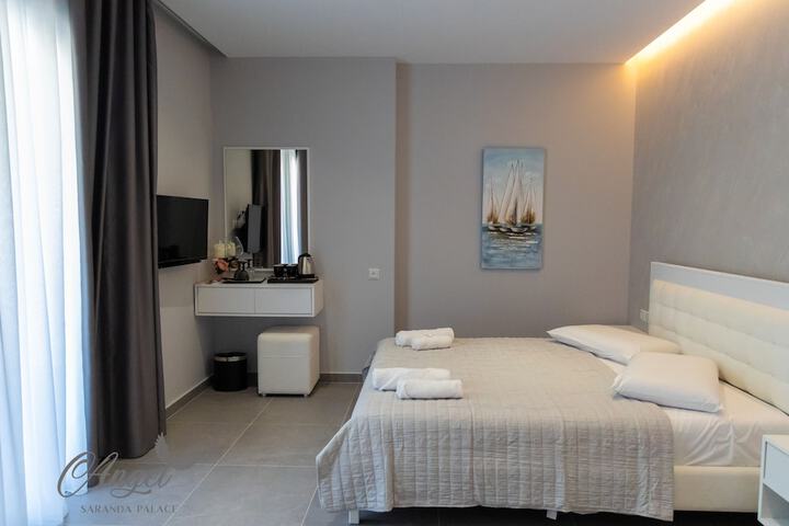 Room 10 of 72