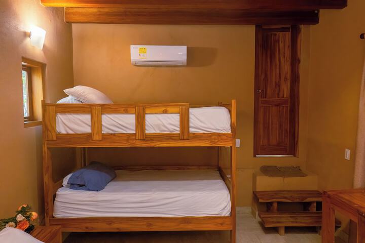 Room 11 of 110