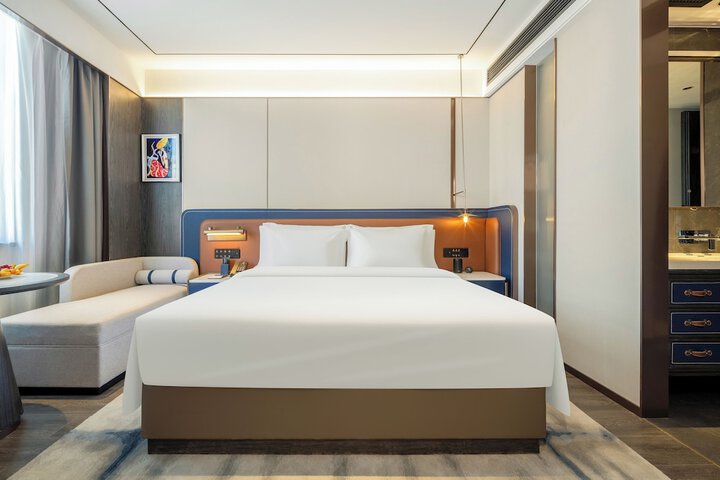 Room 3 of 26