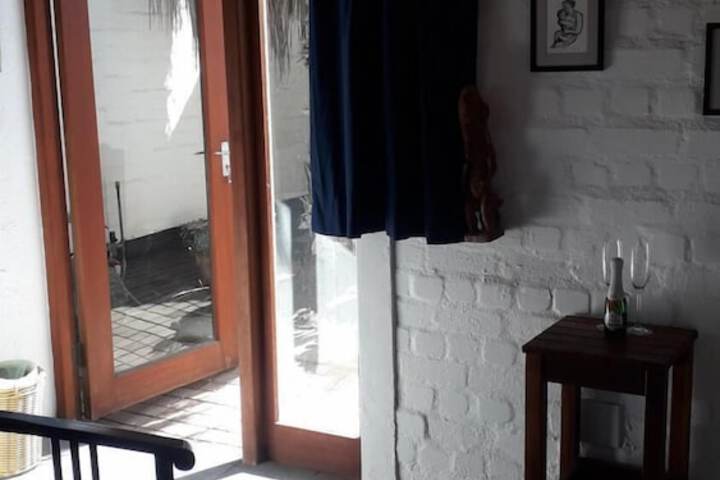 Room 17 of 46