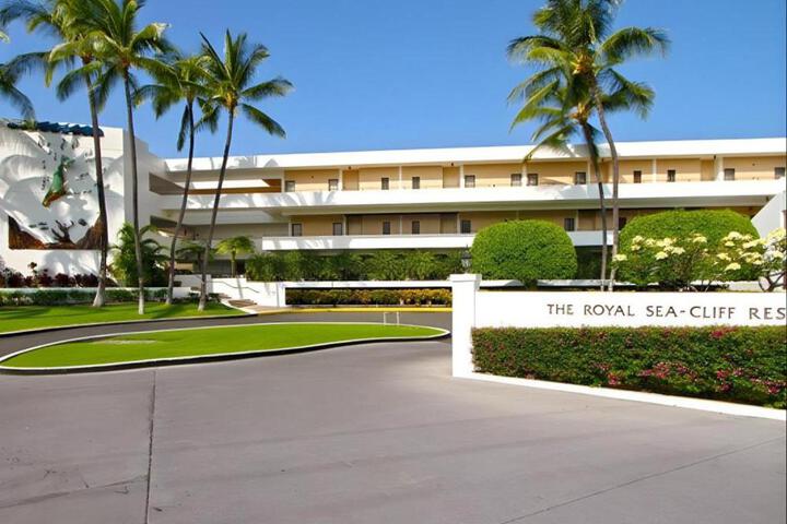 Exterior of Wyndham Royal Sea Cliff Resort