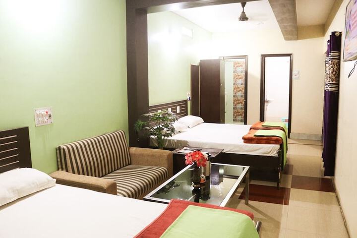 Room 5 of 22