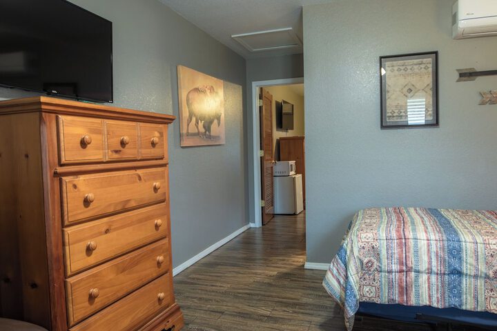 Room 349 of 917