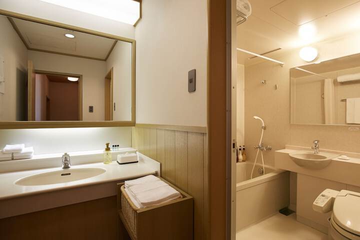 Room 20 of 67