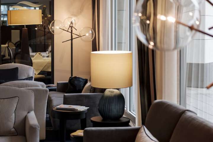 Hotel Lobby