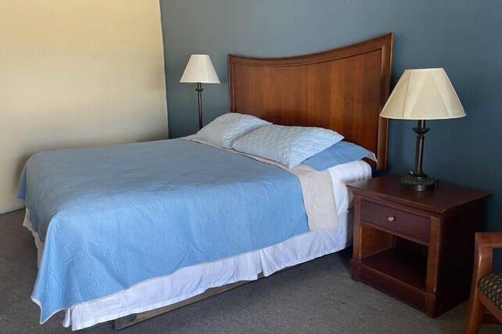 Room 3 of 6