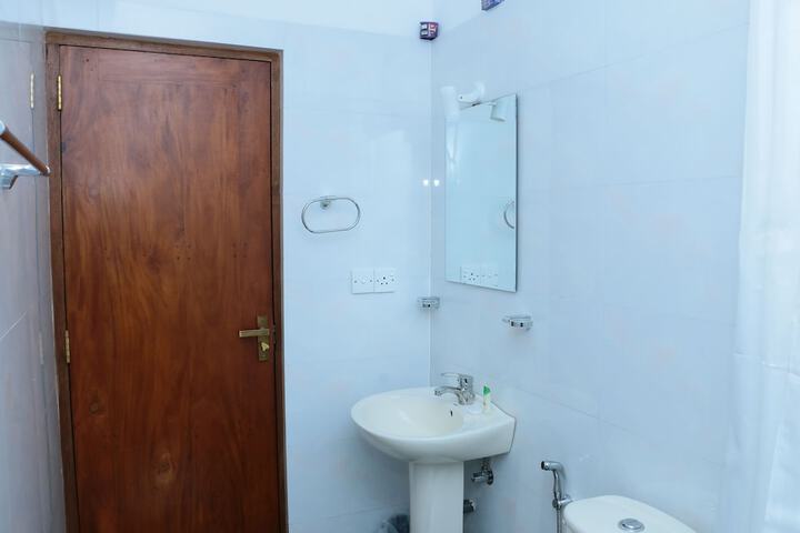 Room 26 of 34