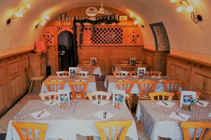 Dining Photos