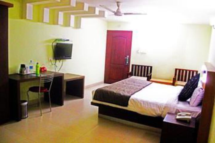 Room 12 of 12