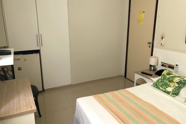Room 11 of 64