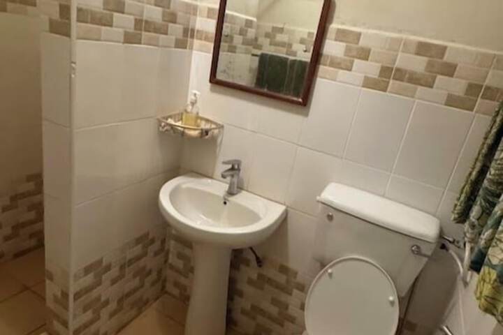 Room 7 of 25