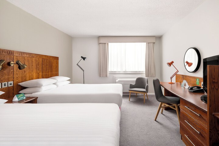 Room 14 of 71