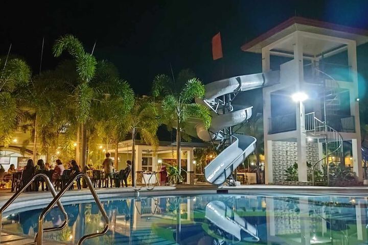 Pool 27 of 40