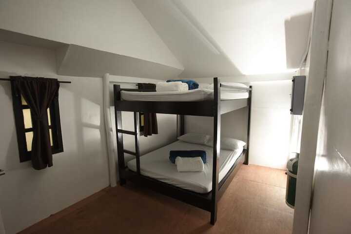 Room 2 of 29