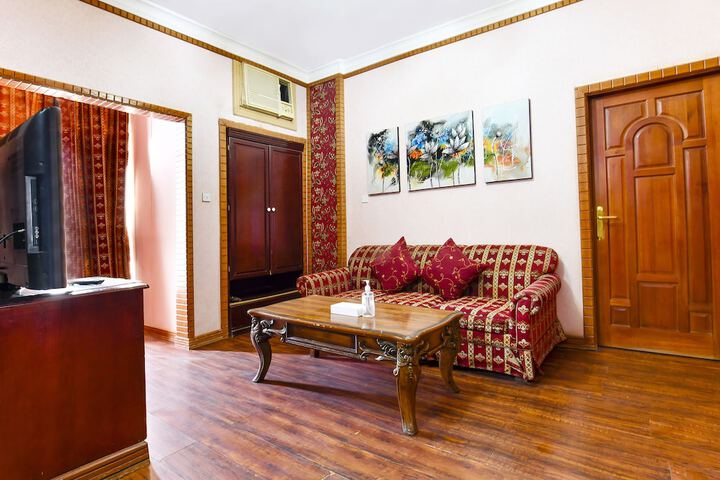 Room 18 of 31