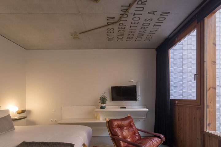 Room 30 of 129
