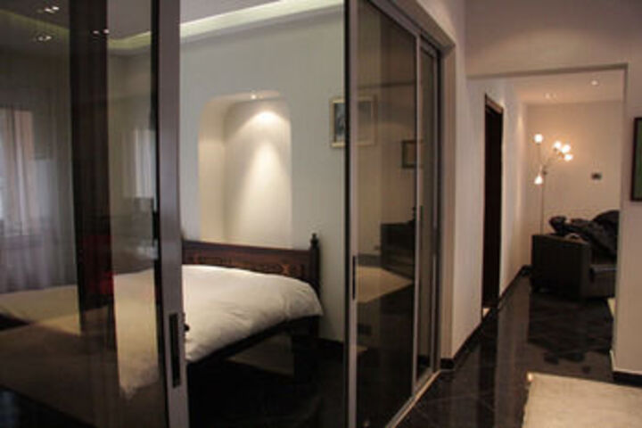 Room 28 of 73