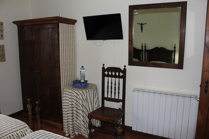 Room 9 of 45