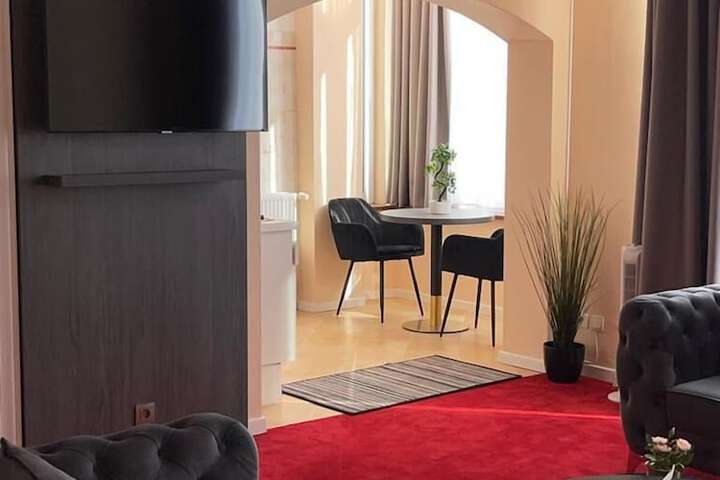 Room 32 of 58