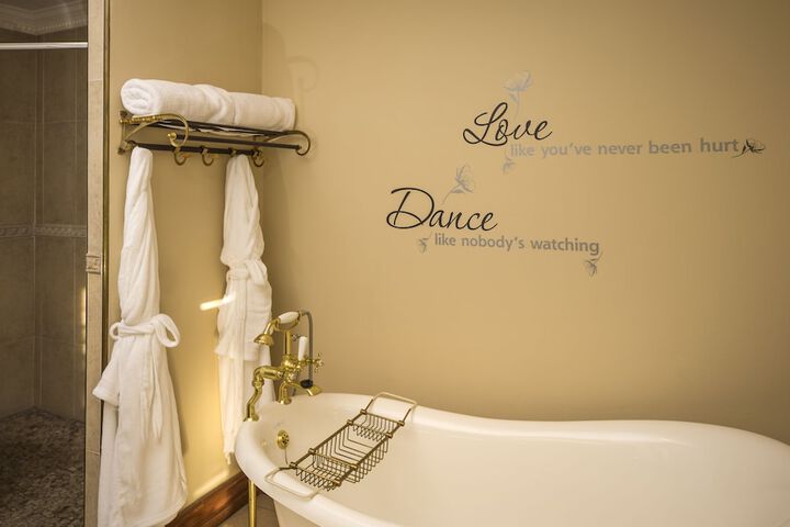 Bathroom Interior Photo