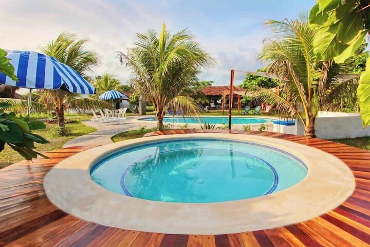 Somar Surf lodge in León