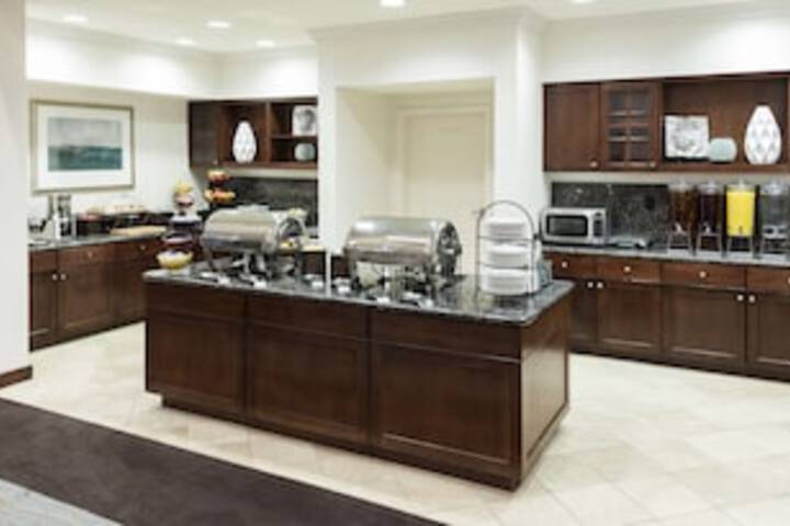 Breakfast area